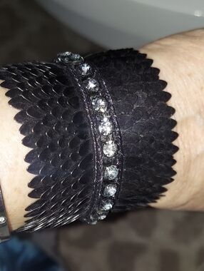 Black Crystal-Accent Scalloped Leather Bracelet